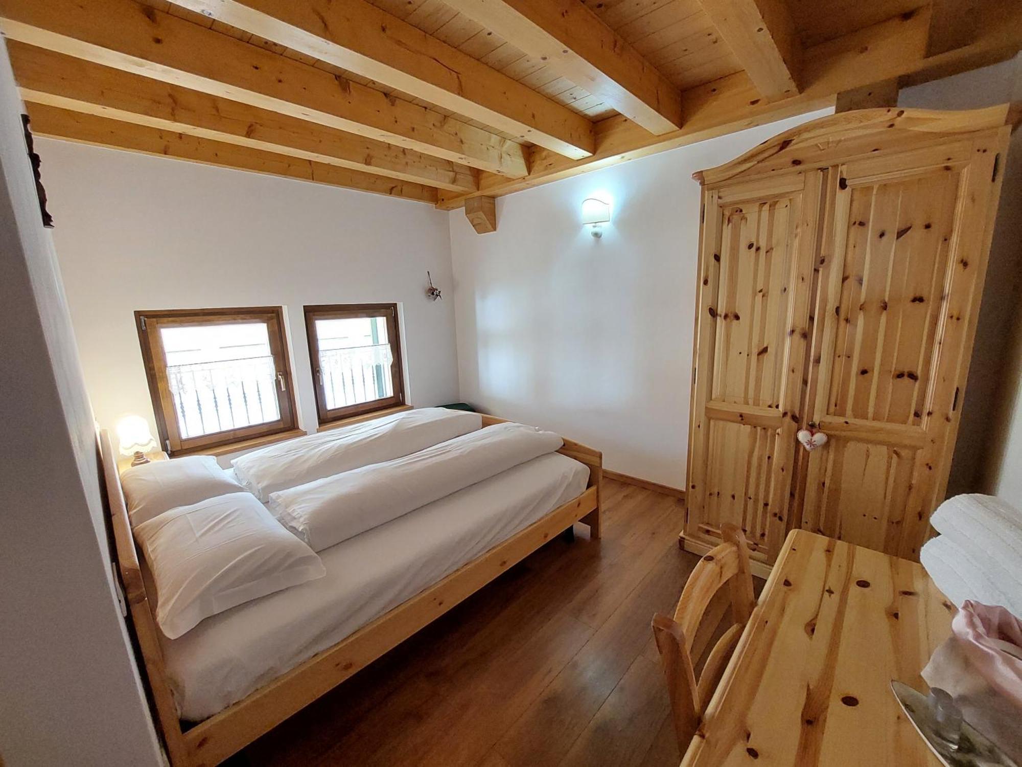 Rifugio Fornas Otel Tolmezzo Oda fotoğraf